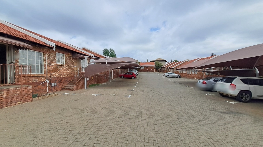 2 Bedroom Property for Sale in Pentagon Park Free State